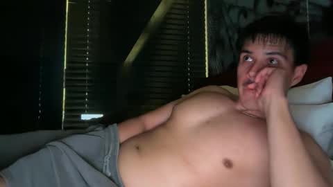 Lucas online show from November 26, 2025, 3:29 am