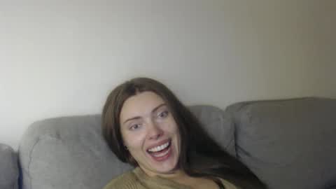 Sweet girl online show from November 8, 2025, 8:51 pm