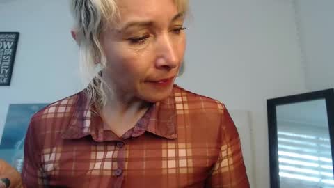            online show from February 21, 2025, 3:10 pm