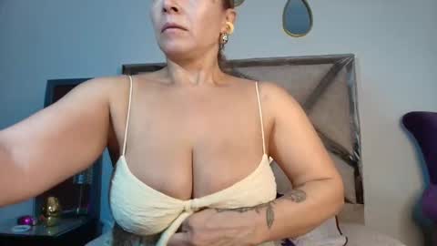            online show from November 8, 2025, 11:10 am