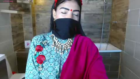 Iniya online show from April 20, 2026, 2:42 pm