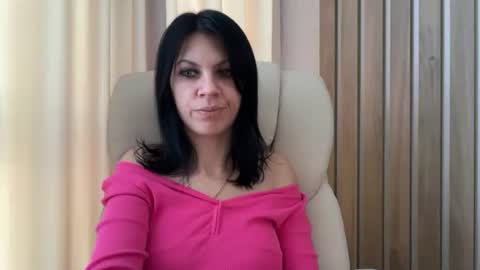 InjaAtHome online show from November 19, 2025, 8:14 am