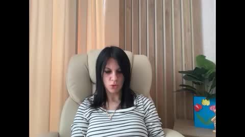 InjaAtHome online show from April 17, 2026, 5:32 am