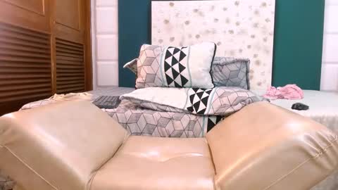 inkedsabrina online show from January 14, 2025, 5:08 am