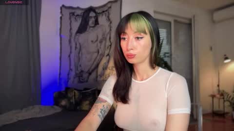 Xenia online show from November 17, 2025, 1:28 pm