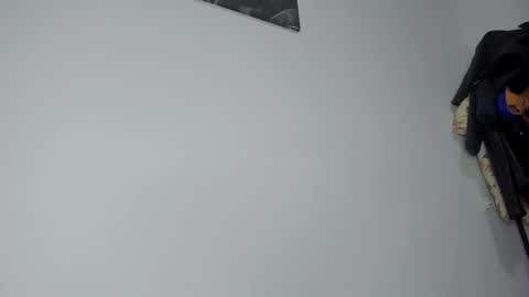 ALESSIA online show from December 1, 2025, 5:29 pm
