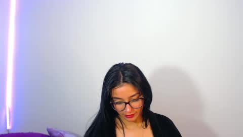 Abril online show from January 24, 2025, 3:54 am