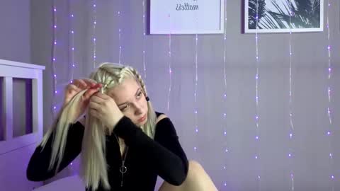 Kate online show from January 15, 2026, 3:05 pm