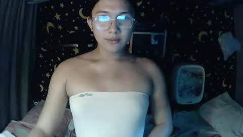 Snapshot of insulting_whoreifica chatting on October 9, 2025, 7:28 am MAXINE online show from October 9, 2025, 7:28 am