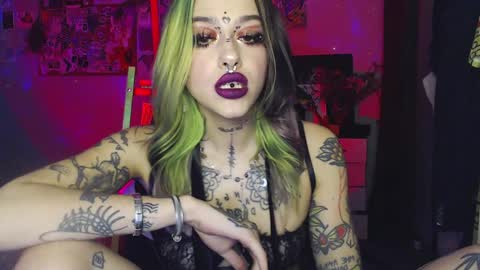 Insunnity666 online show from January 28, 2025, 8:04 pm