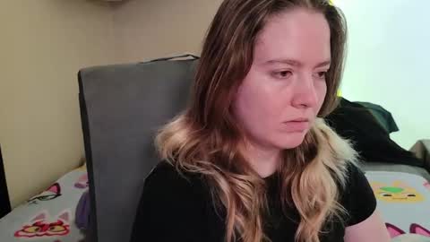 Faye online show from May 9, 2026, 4:50 am
