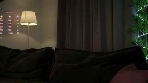 Ellie online show from February 11, 2025, 5:18 pm