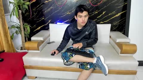 invincible200 online show from September 11, 2025, 1:55 pm