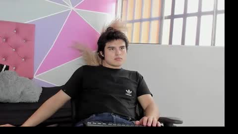 invincible200 online show from November 26, 2025, 2:29 pm