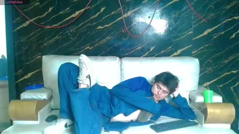 invincible200 online show from November 28, 2025, 3:04 pm