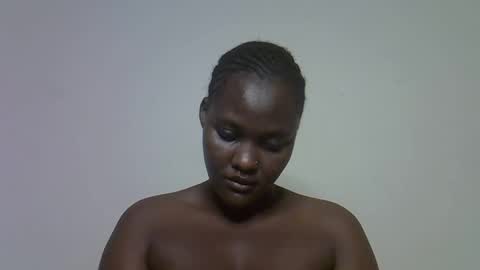 Snapshot of invisible_rider chatting on February 18, 2025, 12:06 pm invisible_rider online show from February 18, 2025, 12:06 pm