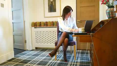 Irena Adler online show from April 15, 2026, 3:08 pm