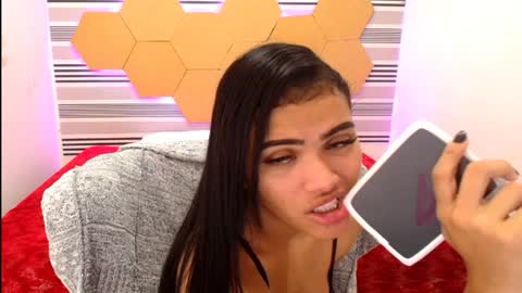 Nathaly Cortez online show from December 1, 2024, 4:29 pm