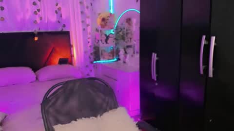 Snapshot of irina_lechera_ chatting on April 25, 2026, 8:28 pm Irina online show from April 25, 2026, 8:28 pm