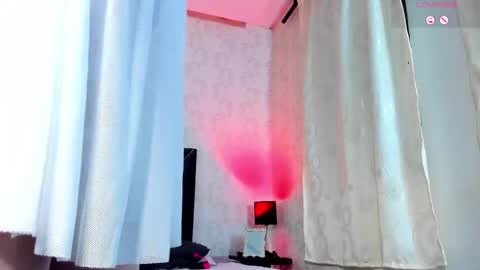 Snapshot of iris_bells chatting on February 14, 2026, 6:04 pm Queen Iris online show from February 14, 2026, 6:04 pm