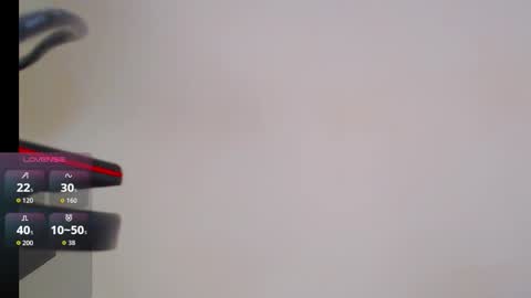 Instagram iris caprice online show from December 23, 2025, 1:58 am