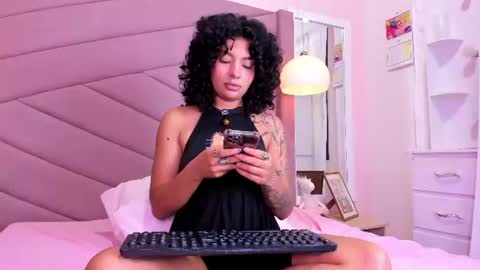 Snapshot of iris_licht chatting on June 26, 2026, 4:11 pm Iris Licht online show from June 26, 2026, 4:11 pm