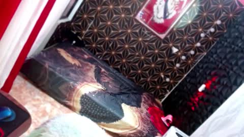 iris_lubiskaya online show from May 14, 2026, 12:06 am