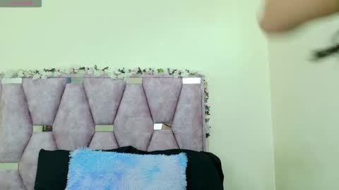 Iris online show from January 15, 2026, 4:22 pm