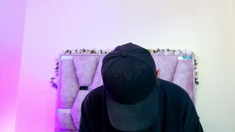 Iris online show from March 18, 2026, 5:49 pm