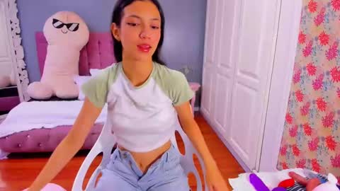 Snapshot of iris_stone_ chatting on January 16, 2025, 10:32 am Iris online show from January 16, 2025, 10:32 am