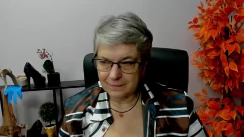 I R I S online show from December 12, 2024, 11:07 am