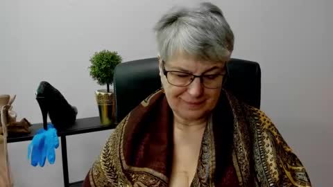 I R I S online show from February 17, 2025, 10:51 am