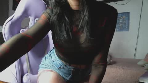 Camilla online show from September 29, 2025, 11:42 pm