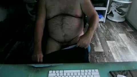 Snapshot of irishdudeloveoib chatting on December 27, 2024, 1:18 pm Irishdudelove online show from December 27, 2024, 1:18 pm