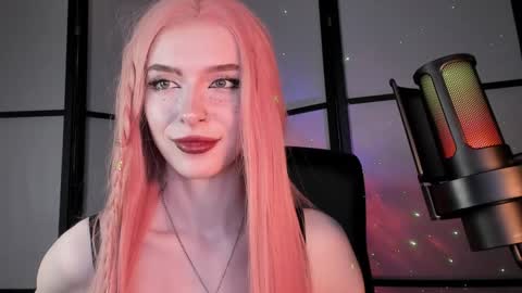 Miss Iris Fansly Miss Iris new inst.  online show from January 30, 2025, 3:51 pm