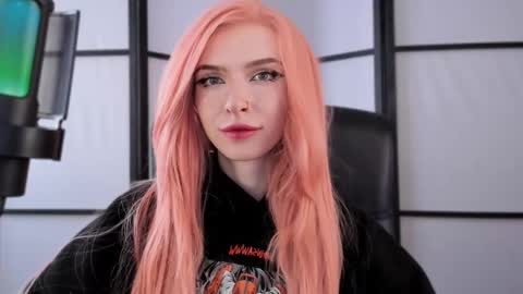 Miss Iris Fansly Miss Iris new inst.  online show from February 24, 2025, 11:10 am