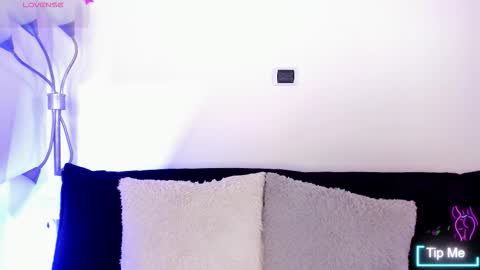 iris online show from September 12, 2025, 11:32 am