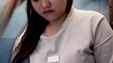 irisshinn online show from July 12, 2026, 7:27 pm