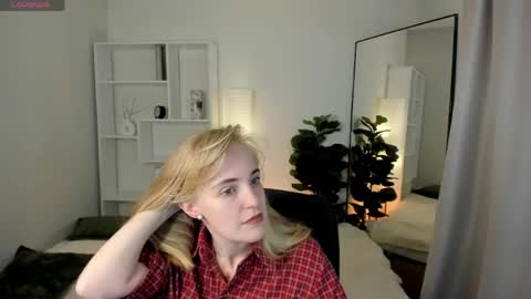 Snapshot of irmaronn chatting on May 18, 2026, 8:31 am Irma online show from May 18, 2026, 8:31 am