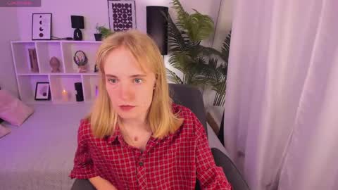 Snapshot of irmaronn chatting on May 22, 2026, 9:15 am Irma online show from May 22, 2026, 9:15 am