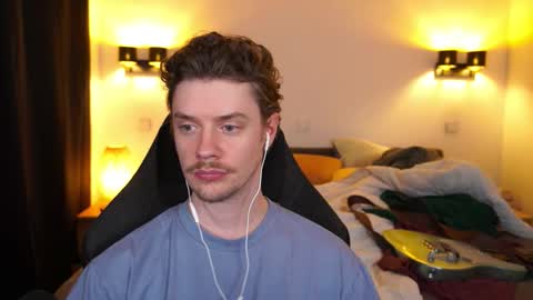 Sam online show from October 2, 2025, 7:54 pm