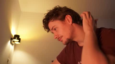 Sam online show from December 15, 2025, 9:41 pm