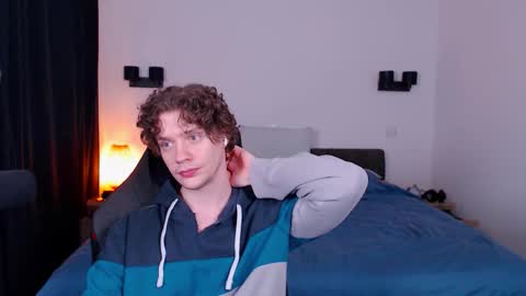 Sam online show from February 9, 2026, 8:24 pm