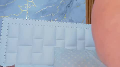 Sandy  online show from September 20, 2025, 12:28 pm