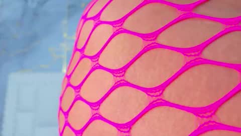 Sandy  online show from November 2, 2025, 11:56 am