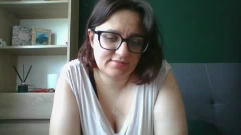 Snapshot of irresistibleparis chatting on July 13, 2026, 5:32 am Paris online show from July 13, 2026, 5:32 am