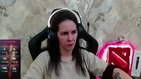 Irwi Tomboy online show from April 18, 2026, 6:12 pm