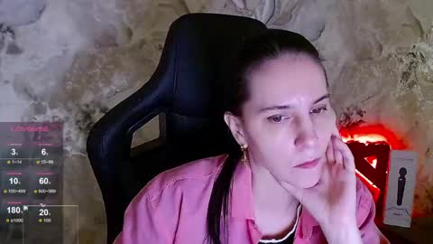 Irwi Tomboy online show from June 1, 2026, 2:41 pm