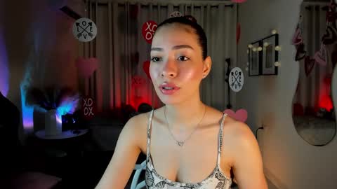 isa_____ online show from February 12, 2025, 1:41 am