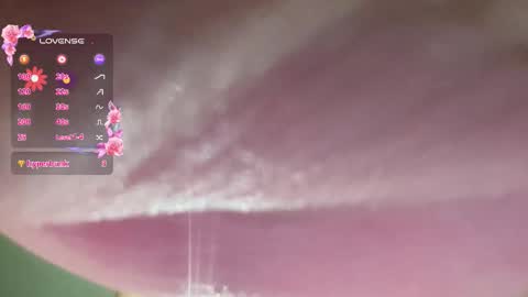 Isa  online show from December 4, 2025, 4:44 am